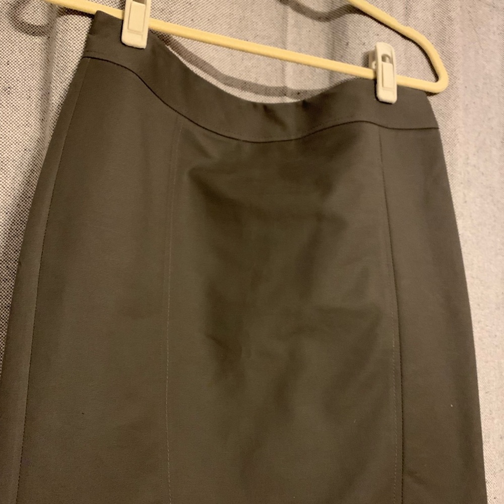 BNWT Calvin Klein brown, size 6 skirt